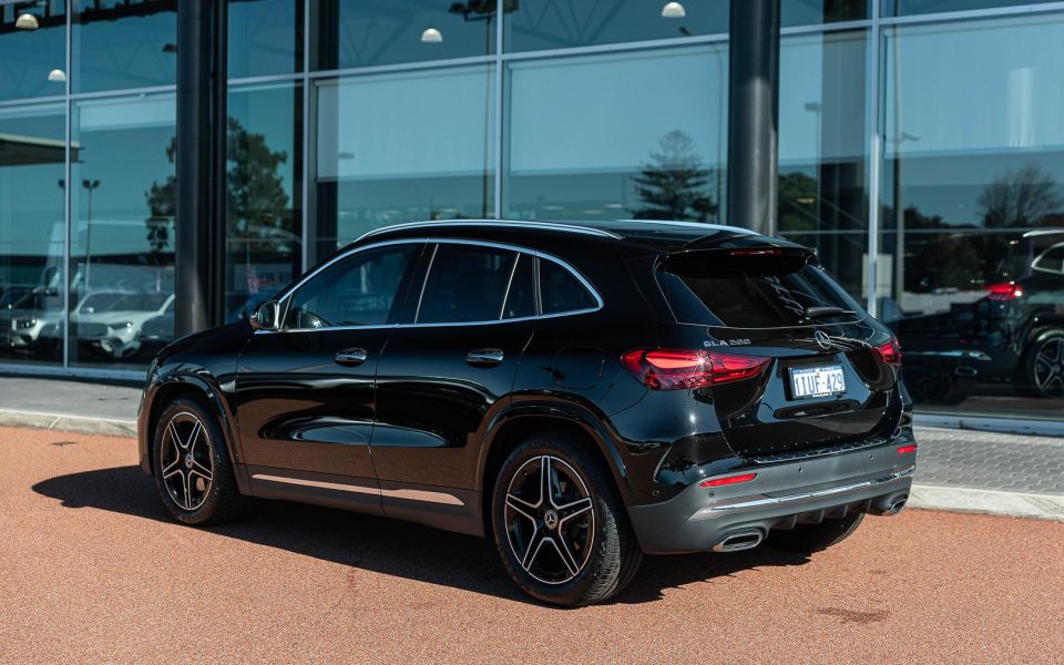 2025 Mercedes-Benz GLA-Class GLA200 Auto
