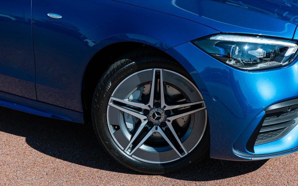 2025 Mercedes-Benz C-Class C350 e Auto