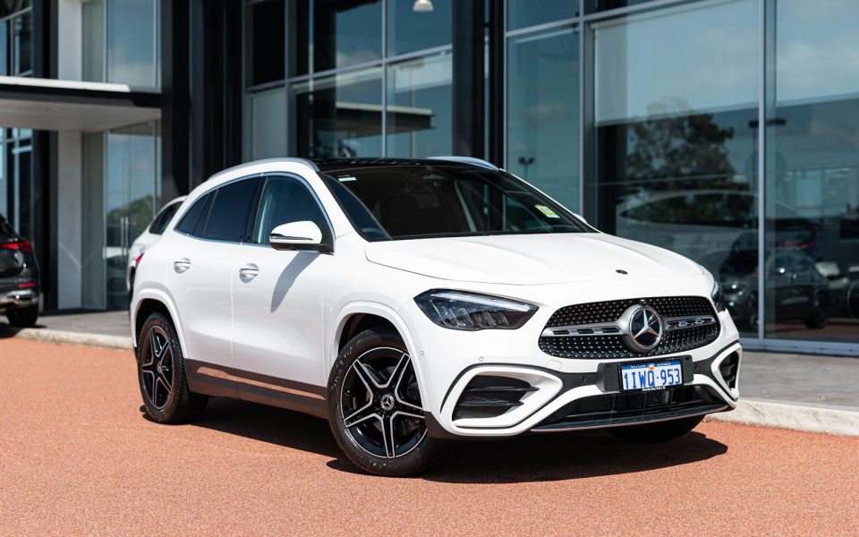 2025 Mercedes-Benz GLA-Class GLA200 Auto