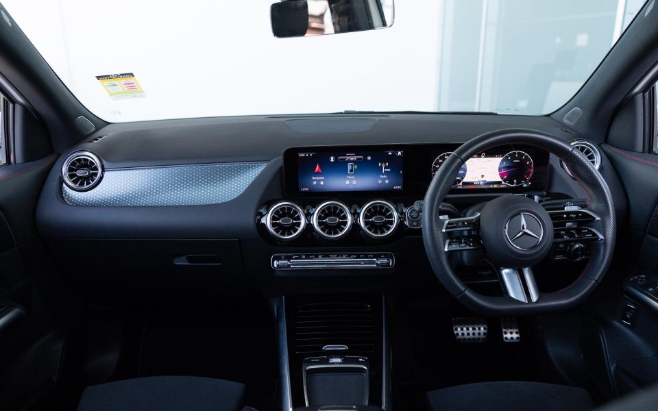 2025 Mercedes-Benz GLA-Class GLA200 Auto