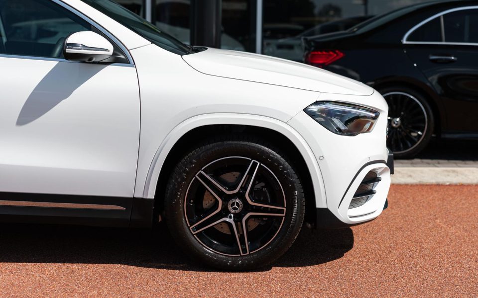 2025 Mercedes-Benz GLA-Class GLA200 Auto