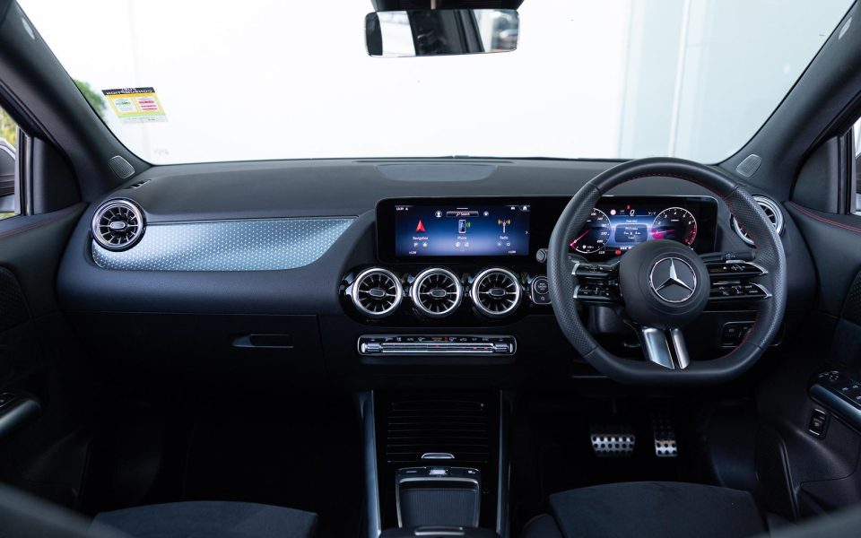 2025 Mercedes-Benz GLA-Class GLA200 Auto