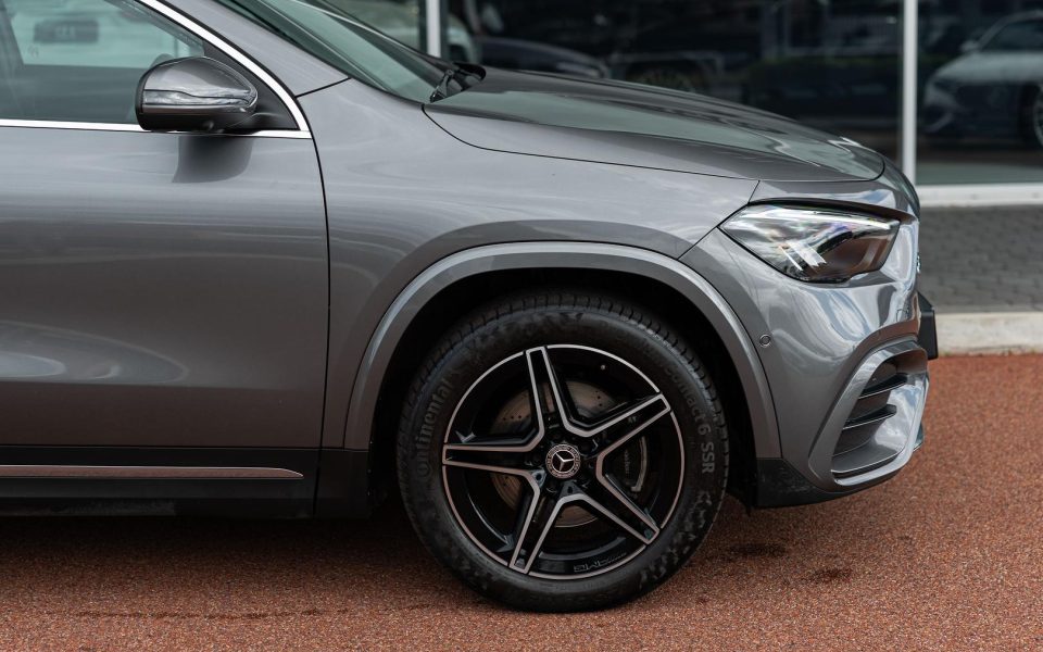 2025 Mercedes-Benz GLA-Class GLA200 Auto