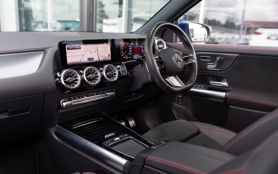 2025 Mercedes-Benz GLA-Class GLA200 Auto