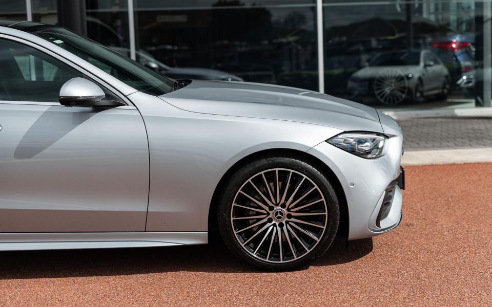 2025 Mercedes-Benz C-Class C300 Auto