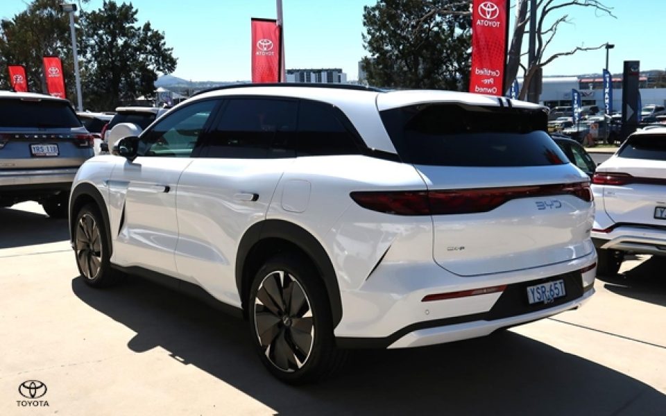 2025 BYD SEALION 8 Premium AWD