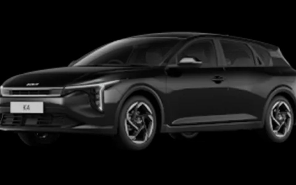 Kia K4 Sport+ Sedan